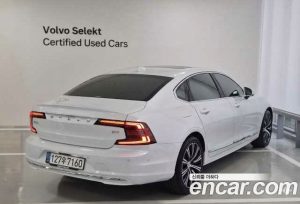 Volvo S90 B5 ULTIMATE Bright 2024 года из Южной Кореи