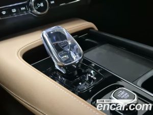 Volvo S90 B5 ULTIMATE Bright 2024 года из Южной Кореи