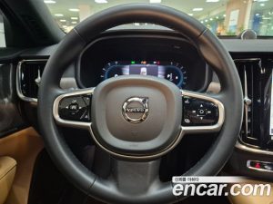 Volvo S90 B5 ULTIMATE Bright 2024 года из Южной Кореи