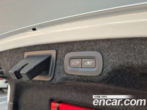 Volvo S90 B5 ULTIMATE Bright 2024 года из Южной Кореи