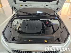 Volvo S90 B5 ULTIMATE Bright 2024 года из Южной Кореи