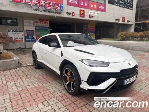 Lamborghini Urus 4.0 V8 S 2024 года из Южной Кореи