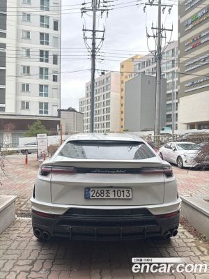 Lamborghini Urus 4.0 V8 S 2024 года из Южной Кореи