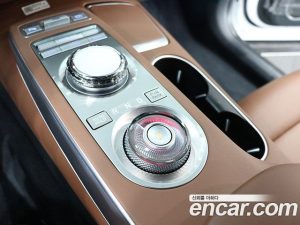 Genesis GV70 2.5T Бензин AWD 2024 года из Южной Кореи