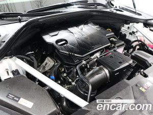 Genesis GV70 2.5T Бензин AWD 2024 года из Южной Кореи