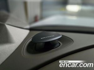 Genesis G90 Бензин 3.5 Turbo e-S/C AWD 2025 года из Южной Кореи