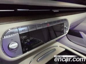 Genesis G90 Бензин 3.5 Turbo e-S/C AWD 2025 года из Южной Кореи