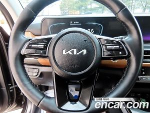 Kia Seltos Бензин 1.6 Turbo 2WD 2025 года из Южной Кореи