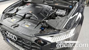Audi Q8 55 TFSI 4WD Premium 2023 года из Южной Кореи