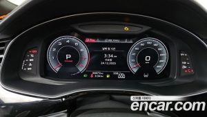 Audi Q8 55 TFSI 4WD Premium 2023 года из Южной Кореи