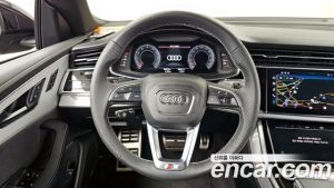 Audi Q8 55 TFSI 4WD Premium 2023 года из Южной Кореи