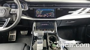 Audi Q8 55 TFSI 4WD Premium 2023 года из Южной Кореи
