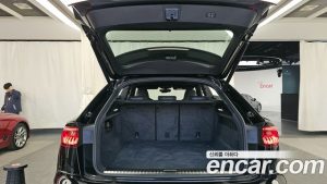 Audi Q8 55 TFSI 4WD Premium 2023 года из Южной Кореи
