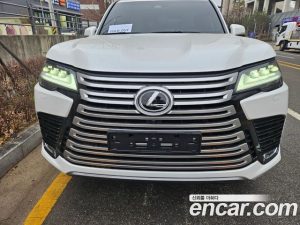 Lexus LX 700h Luxury 2025 года из Южной Кореи