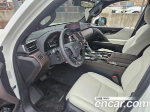 Lexus LX 700h Luxury 2025 года из Южной Кореи