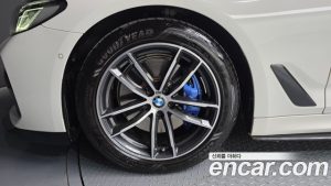 BMW 5-Series 520i M Sport 2023 года из Южной Кореи