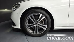 Mercedes-Benz E-Class E250 Avantgarde 2023 года из Южной Кореи