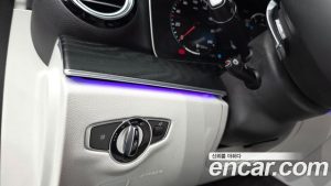 Mercedes-Benz E-Class E250 Avantgarde 2023 года из Южной Кореи