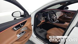Mercedes-Benz E-Class E300 4MATIC Exclusive 2025 года из Южной Кореи