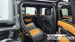 Land Rover Defender 110 P400 X 2024 года из Южной Кореи