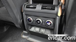 Land Rover Defender 110 P400 X 2024 года из Южной Кореи
