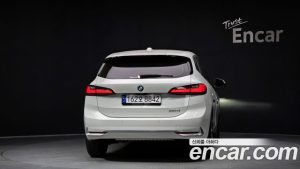 BMW 2-Series 220i Luxury 2023 года из Южной Кореи