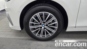 BMW 2-Series 220i Luxury 2023 года из Южной Кореи