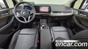 BMW 2-Series 220i Luxury 2023 года из Южной Кореи
