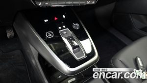 Audi Q4 e-tron 40 Premium 2023 года из Южной Кореи