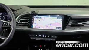 Audi Q4 e-tron 40 Premium 2023 года из Южной Кореи