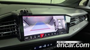 Audi Q4 e-tron 40 Premium 2023 года из Южной Кореи