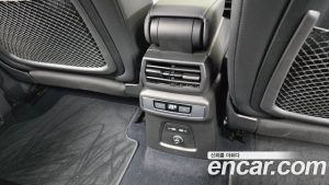 Audi Q4 e-tron 40 Premium 2023 года из Южной Кореи