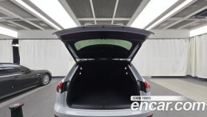 Audi Q4 e-tron 40 Premium 2023 года из Южной Кореи