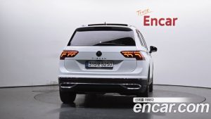 Volkswagen Tiguan 2.0 TDI Prestige 2024 года из Южной Кореи
