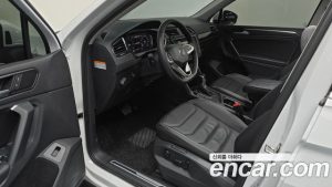 Volkswagen Tiguan 2.0 TDI Prestige 2024 года из Южной Кореи