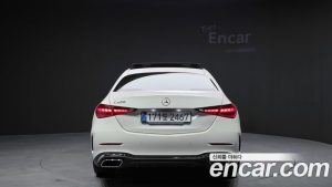 Mercedes-Benz C-Class C200 AMG Line 2025 года из Южной Кореи