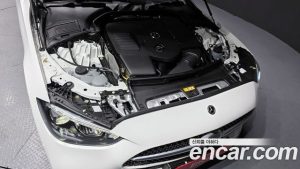 Mercedes-Benz C-Class C200 AMG Line 2025 года из Южной Кореи