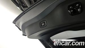 Renault-KoreaSamsung QM6 2.0 GDe Premiere 2WD 2025 года из Южной Кореи