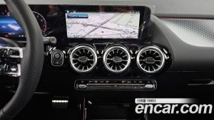 Mercedes-Benz GLA-Class GLA250 4MATIC 2025 года из Южной Кореи