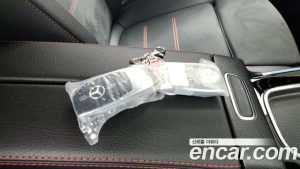 Mercedes-Benz GLB-Class GLB250 4MATIC 2025 года из Южной Кореи