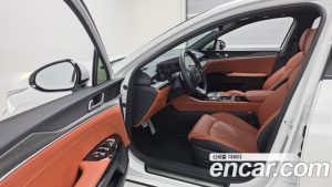 Kia K5 Signature 2025 года из Южной Кореи