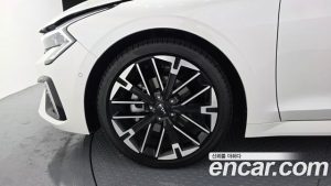 Kia K5 1.6 Turbo 2025 года из Южной Кореи