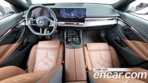 BMW i5 xDrive 40 M Sport 2024 года из Южной Кореи
