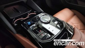 BMW i5 xDrive 40 M Sport 2024 года из Южной Кореи