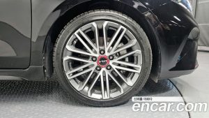 Kia K3 1.6 Turbo GT 5Door 2024 года из Южной Кореи