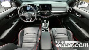 Kia K3 1.6 Turbo GT 5Door 2024 года из Южной Кореи