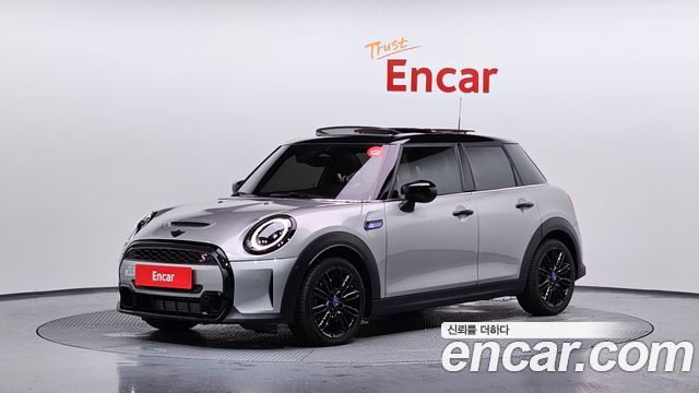 Mini Cooper 5Door Mayfield Edition 2024 года из Кореи