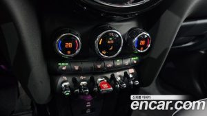 Mini Cooper 5Door Mayfield Edition 2024 года из Южной Кореи