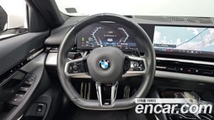 BMW 5-Series 520i M Sport 2024 года из Южной Кореи