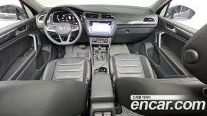 Volkswagen Tiguan 2.0 TDI Prestige 2023 года из Южной Кореи